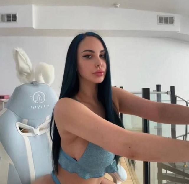 !! NO PAYMENT NEEDED !! I just wanna fuck and get my pussy eaten up, seeking fun !" !! NO PAYMENT NEEDED I'M NOT HUNGRY L - Image 2